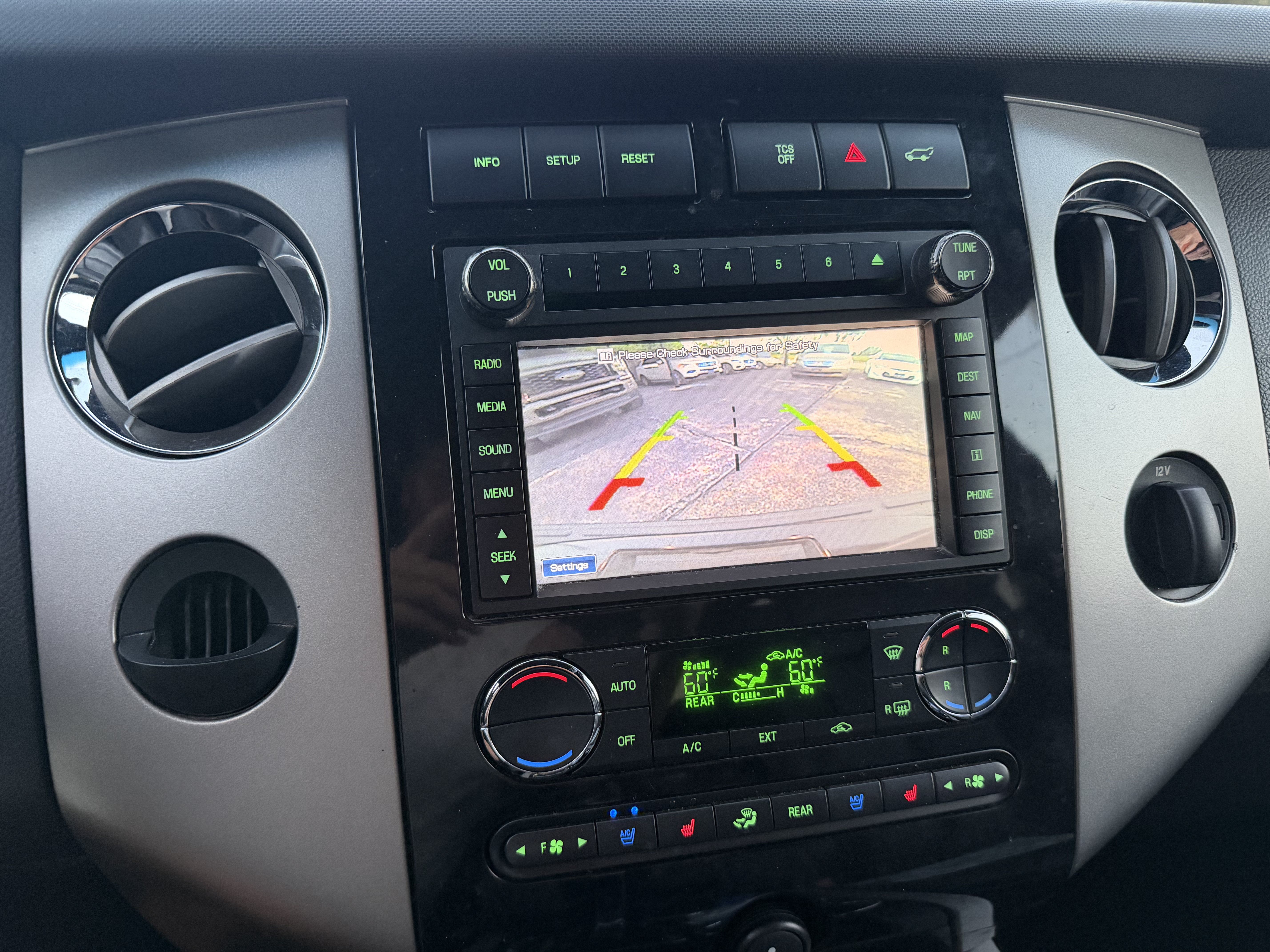Used 2013 Ford Expedition Limited RWD image 11