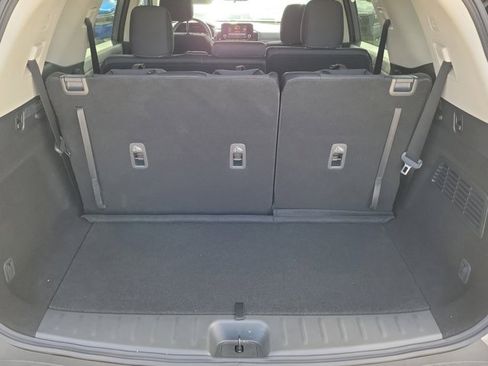 New 2025 Nissan Pathfinder SV w/ Black Appearance Package image 5