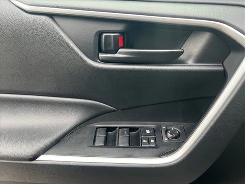 Certified 2025 Toyota RAV4 LE image 11