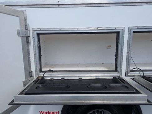 Used 2022 Chevrolet Express 3500 G3500 159 w/ Power Convenience Package image 6