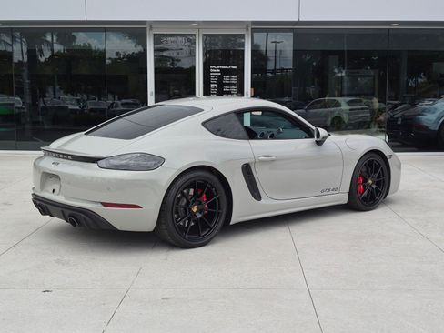 Certified 2022 Porsche 718 Cayman GTS RWD image 9