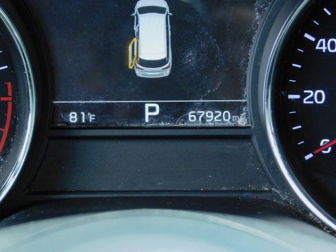 Used 2021 Kia Sedona EX w/ EX Premium Package image 17