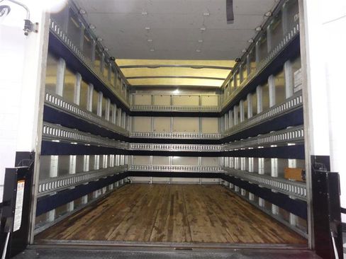 Used 2020 Chevrolet Express 3500 139IN WB CUTAWAY image 9