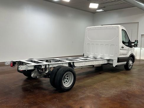 Used 2023 Ford Transit 350 DRW AWD image 26
