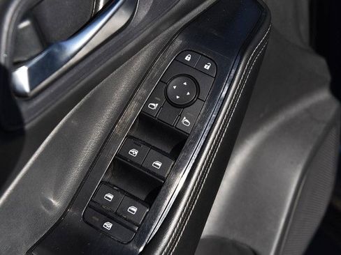 Certified 2024 Nissan Rogue SV image 9