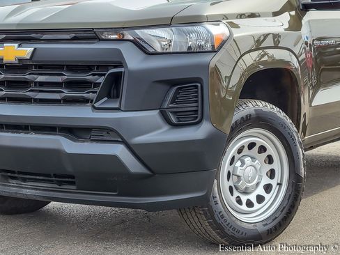 Used 2023 Chevrolet Colorado W/T image 32