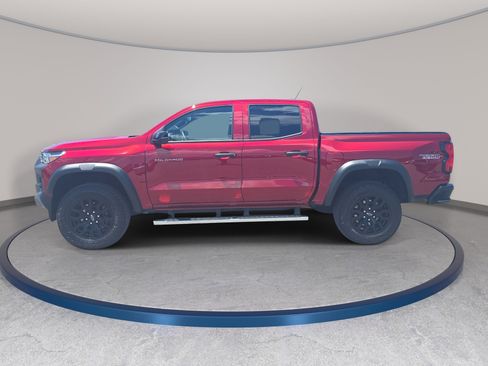 Used 2026 Chevrolet Colorado Trail Boss AWD/4WD image 8