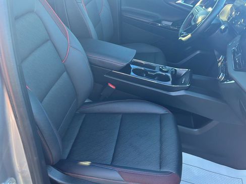 Used 2025 Chevrolet Equinox RS w/ Safety and Technology Package image 30