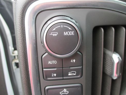 Used 2021 Chevrolet Silverado 1500 LT w/ Bed Protection Package AWD/4WD image 14