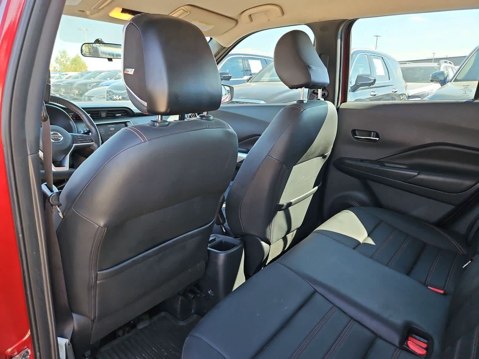 Used 2019 Nissan Kicks SR w/ SR Premium Package FWD image 17