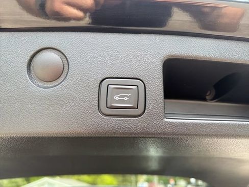 Certified 2025 Chevrolet Equinox RS w/ Safety and Technology Package AWD/4WD image 19