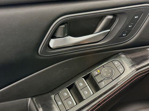 Used 2025 Nissan Rogue SV w/ Rock Creek Premium Package image 15