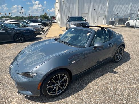 Used 2020 MAZDA MX-5 Miata RF Grand Touring RWD image 6