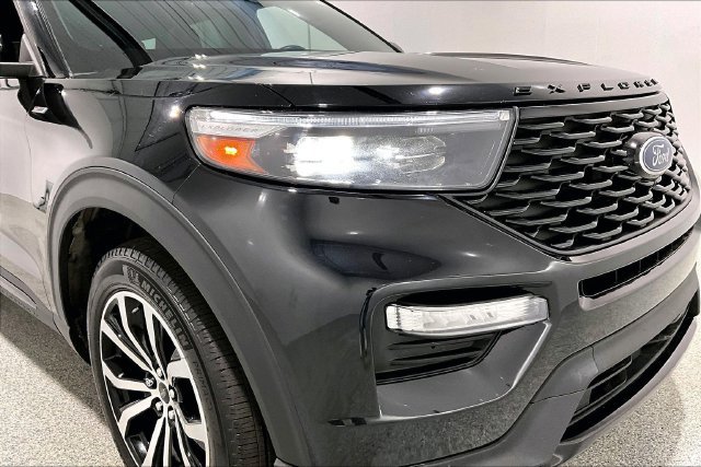 Used 2022 Ford Explorer ST-Line w/ Class IV Trailer Tow Package AWD/4WD image 39
