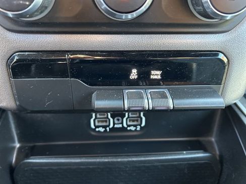 Used 2021 RAM 1500 Big Horn image 21