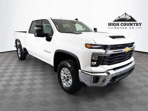 Used 2024 Chevrolet Silverado 2500 LT w/ Convenience Package AWD/4WD image 1