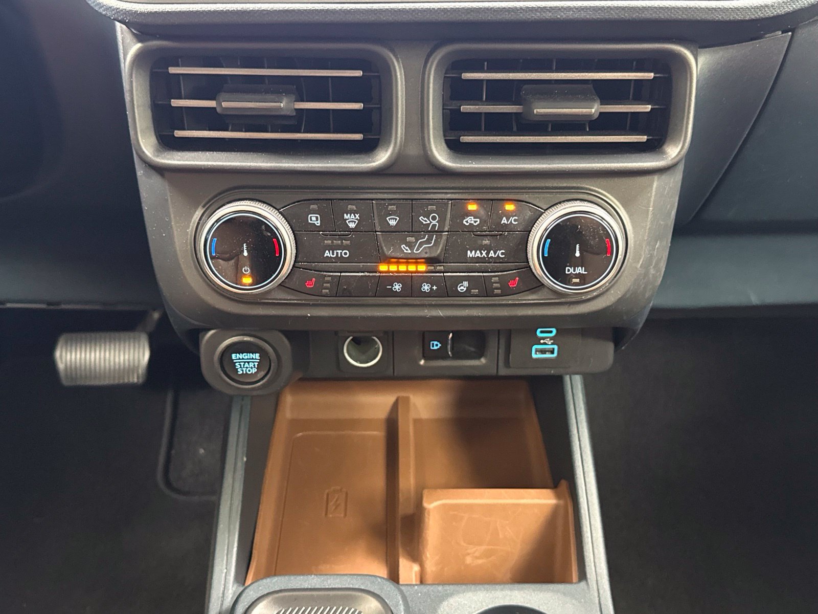 Used 2024 Ford Maverick Lariat AWD/4WD image 24