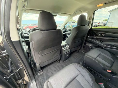 Certified 2023 Subaru Ascent Premium w/ Convenience Package AWD/4WD image 15