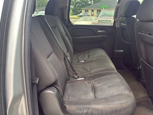 Used 2011 GMC Yukon XL SLE AWD/4WD image 22