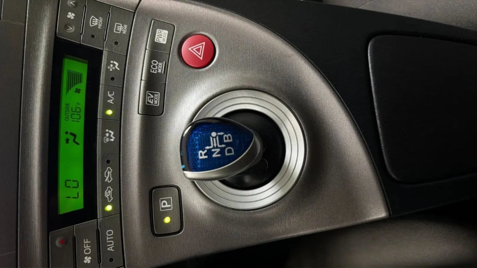 Used 2015 Toyota Prius Two FWD image 12