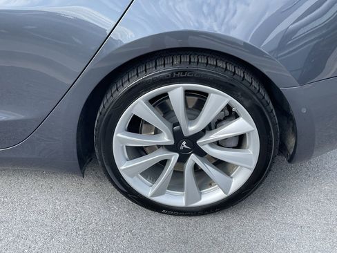 Used 2019 Tesla Model 3 Long Range image 33