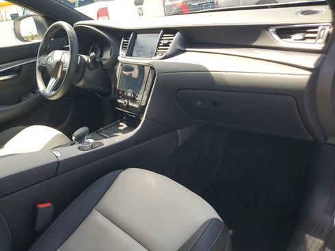 Used 2023 INFINITI QX55 Luxe w/ Cargo Package image 16