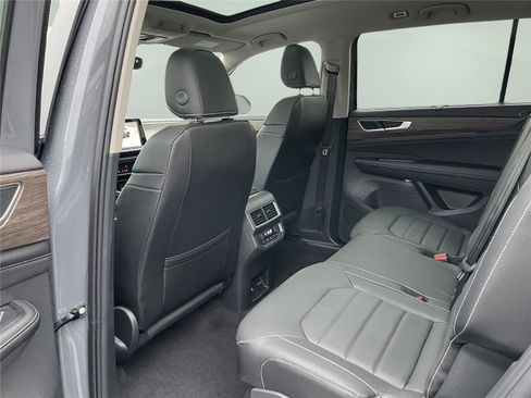 New 2026 Volkswagen Atlas SEL image 16