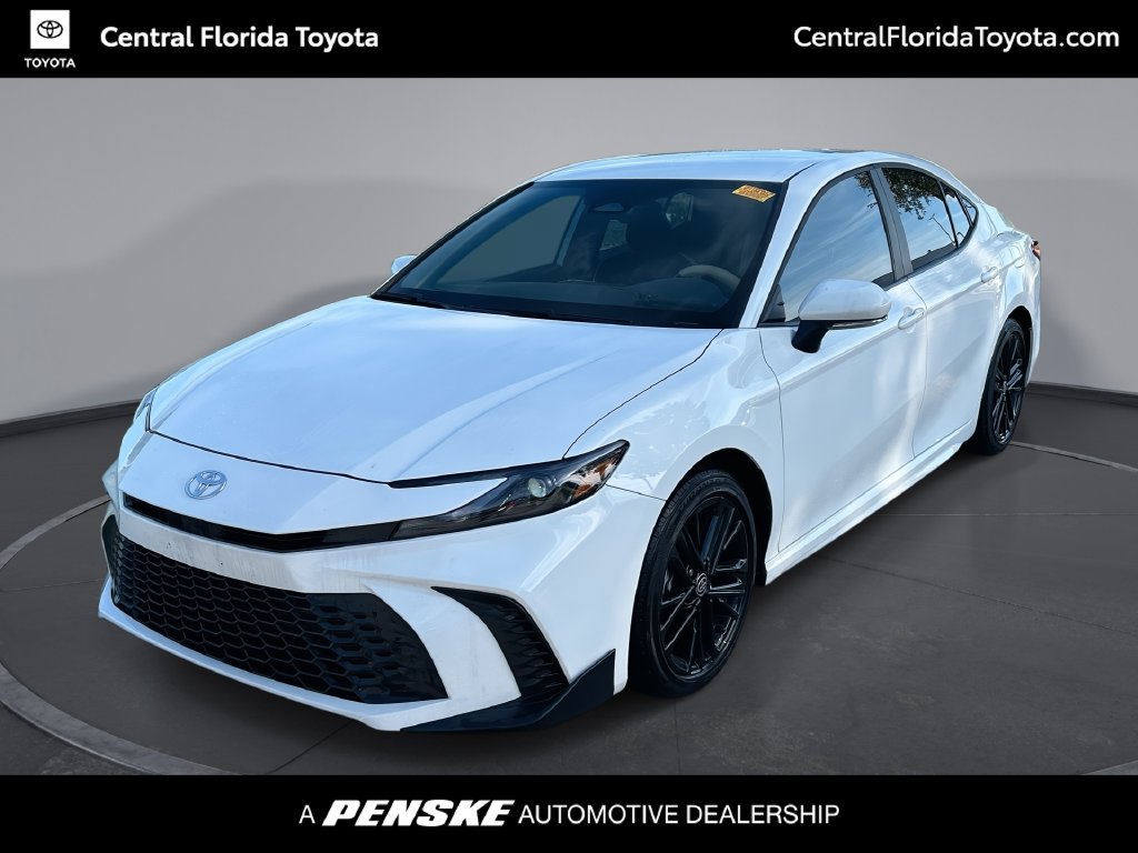 Certified 2026 Toyota Camry SE FWD image 1