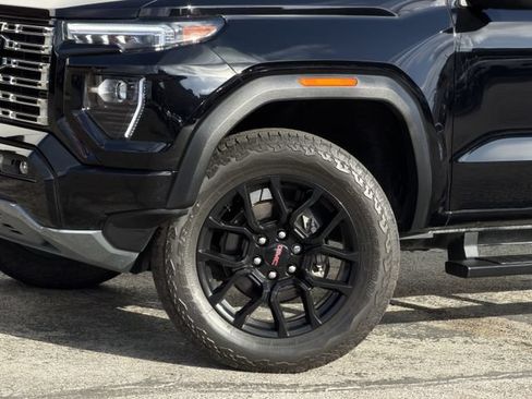 Certified 2023 GMC Canyon Denali w/ Denali Black Edition AWD/4WD image 9