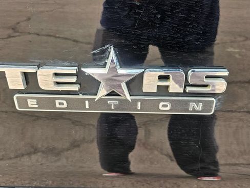 Used 2018 Chevrolet Silverado 1500 LT w/ Texas Edition RWD image 27