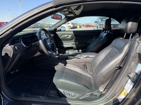 Used 2019 Ford Mustang GT Premium w/ GT Performance Package RWD image 7