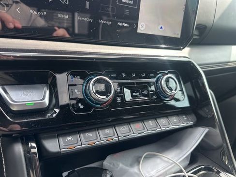 Used 2023 GMC Sierra 1500 AT4X image 46