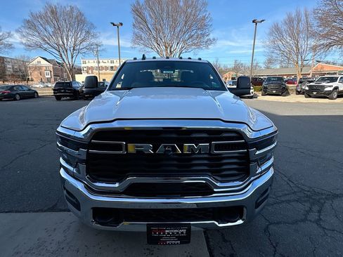 New 2026 RAM 5500 Tradesman w/ Chrome Appearance Group image 2
