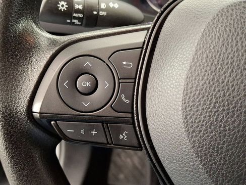 Certified 2021 Toyota RAV4 XLE image 17