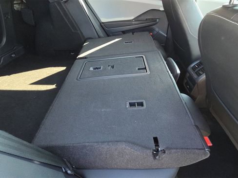 Used 2024 Volkswagen Taos SE image 26