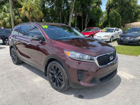 Used 2019 Kia Sorento S FWD image 5