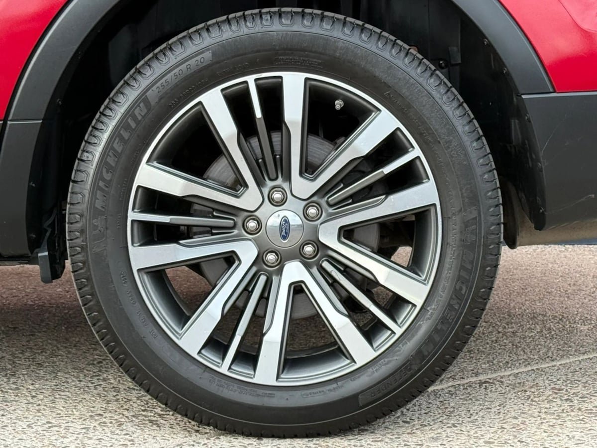 Used 2017 Ford Explorer Platinum AWD/4WD image 27