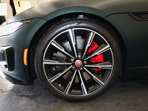 Used 2023 Jaguar F-TYPE R image 39