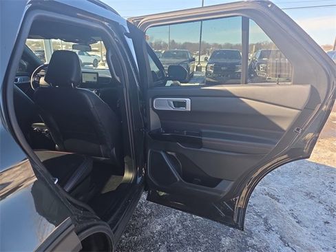 Certified 2023 Ford Explorer ST-Line w/ Class IV Trailer Tow Package image 9