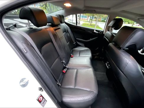 Used 2016 Kia Cadenza Premium FWD image 30