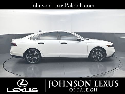 Used 2023 Honda Accord Sport image 6