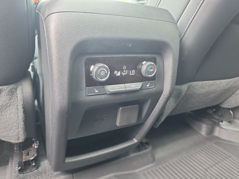 Used 2024 Chevrolet Traverse RS w/ LPO, Floor Liner Package AWD/4WD image 17