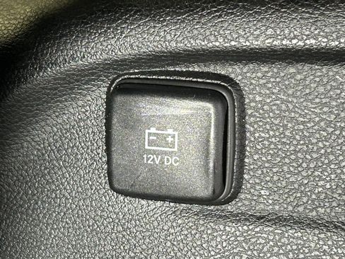 Certified 2023 Jeep Grand Cherokee L Limited w/ Luxury Tech Group II AWD/4WD image 7