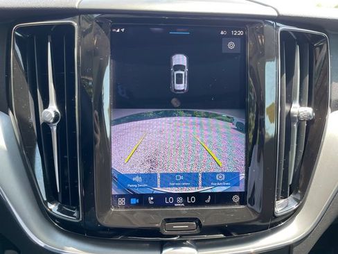 Used 2023 Volvo XC60 B5 Core AWD/4WD image 34