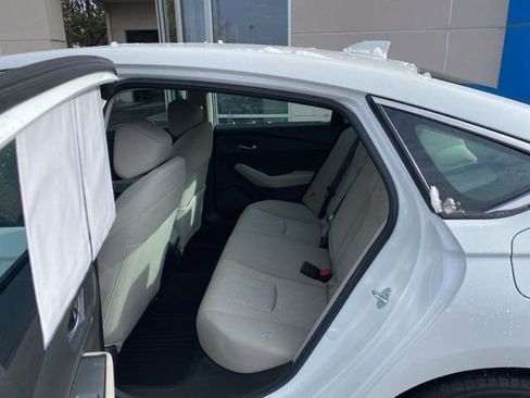 Used 2024 Honda Accord EX image 9