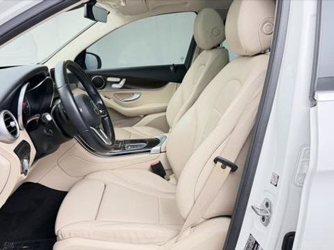 Used 2021 Mercedes-Benz GLC 300 image 16