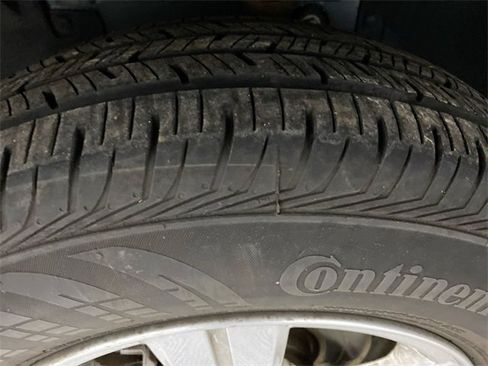 Used 2022 Chevrolet Trax LT w/ LT Convenience Package image 23