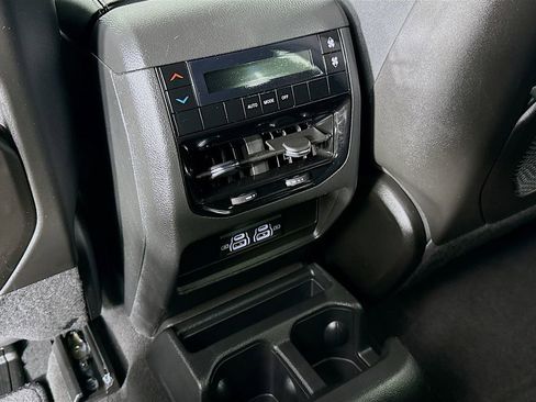 Used 2024 Jeep Grand Cherokee L Laredo image 26