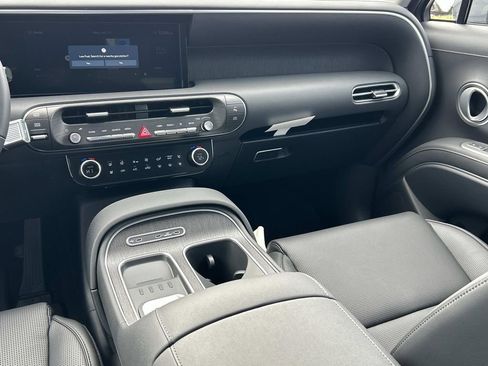New 2026 Hyundai Palisade Limited FWD image 25