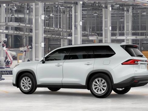 New 2026 Toyota Grand Highlander XLE FWD image 7